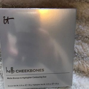 It Cosmetics Hello Cheekbones